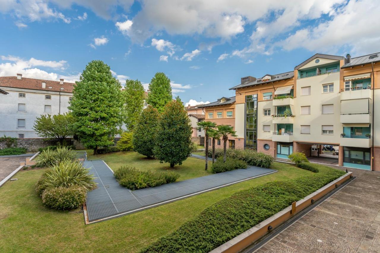 Teatro Nuovo Apartment With Free Parking Udine Kültér fotó